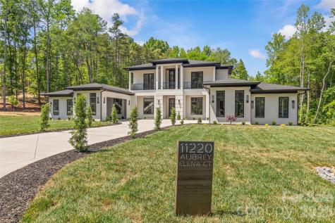 11220 Aubrey Elena Court Davidson NC 28036