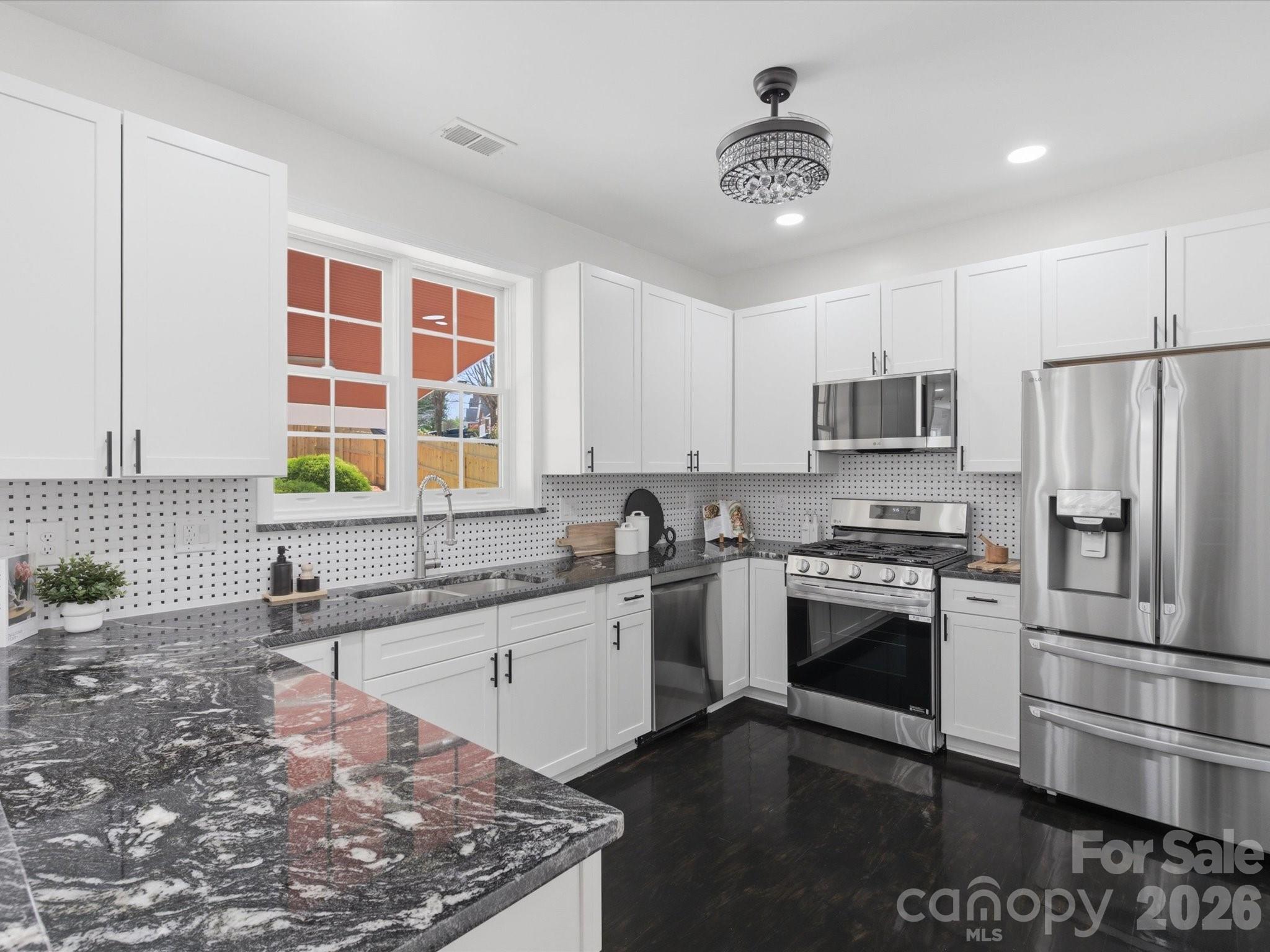 7702 Harrington Woods Road Charlotte NC 28269