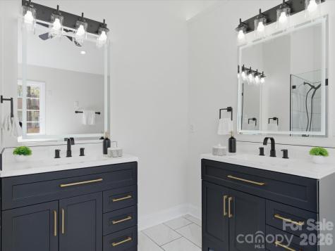 7702 Harrington Woods Road Charlotte NC 28269