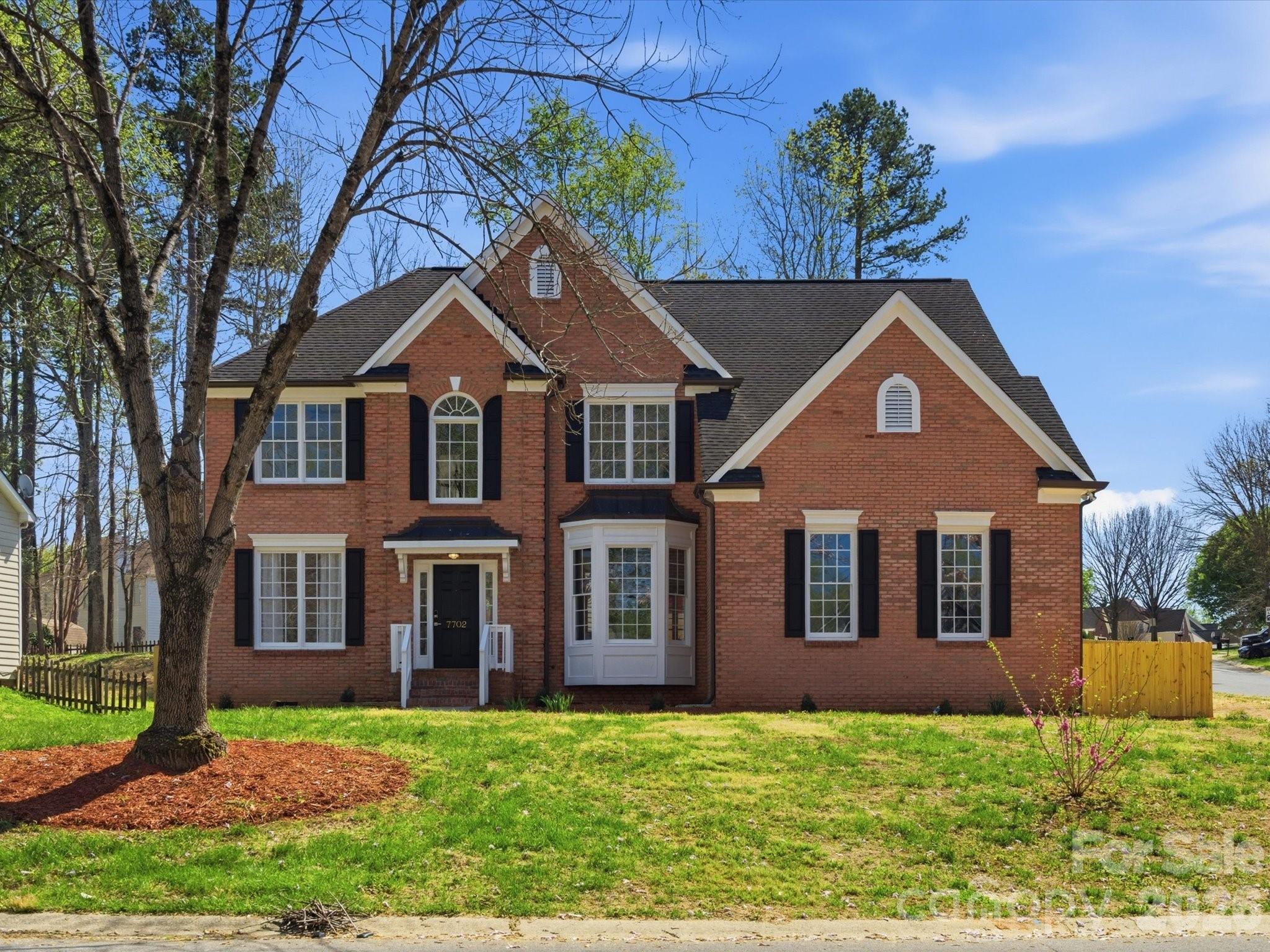 7702 Harrington Woods Road Charlotte NC 28269