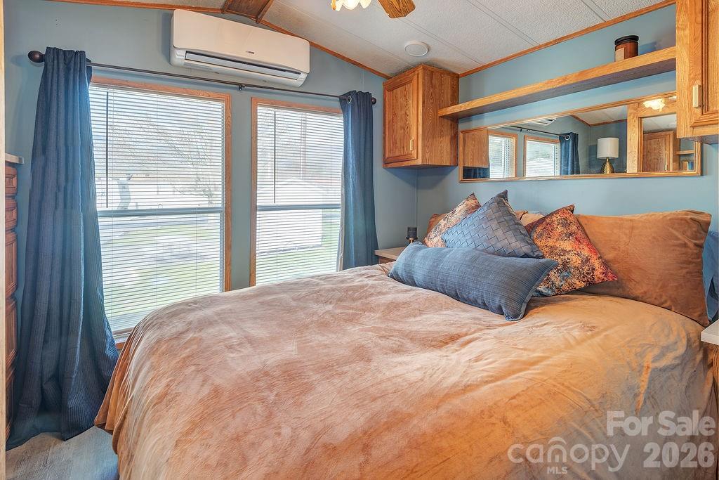 78 Strollers Lane Waynesville NC 28785