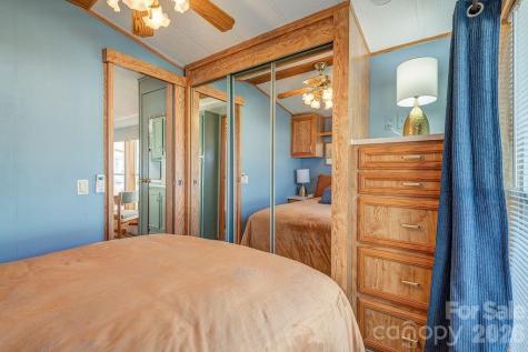 78 Strollers Lane Waynesville NC 28785