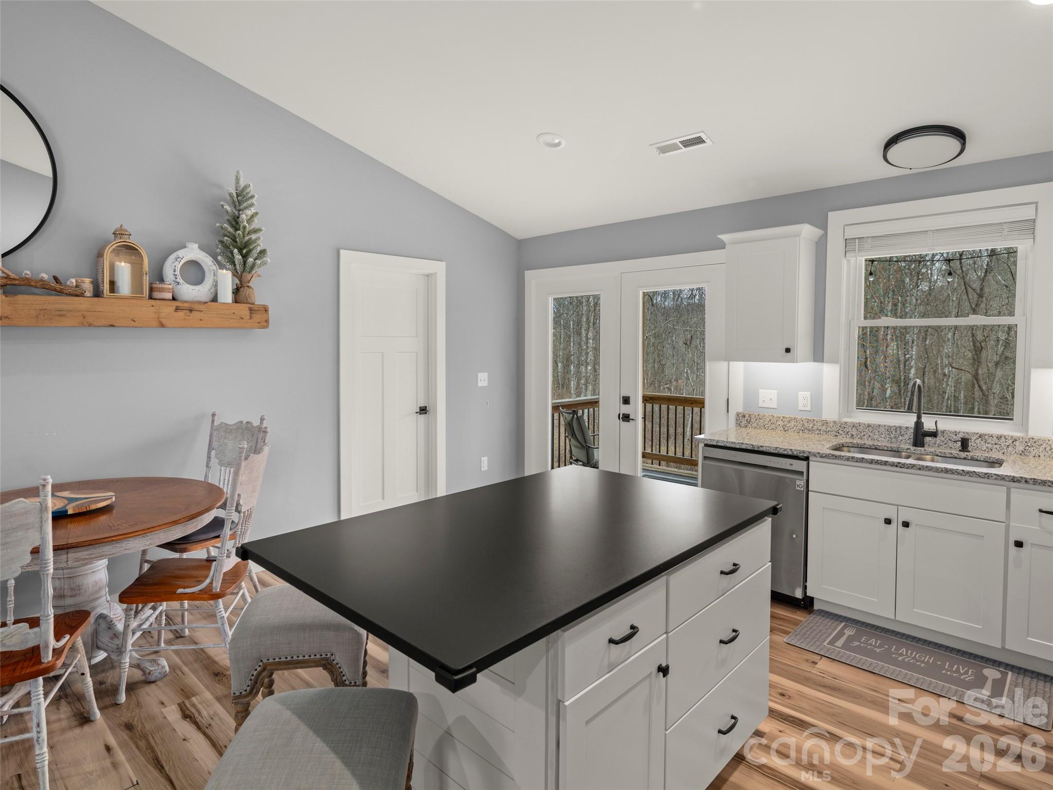 127 Walt Drive Hendersonville NC 28792