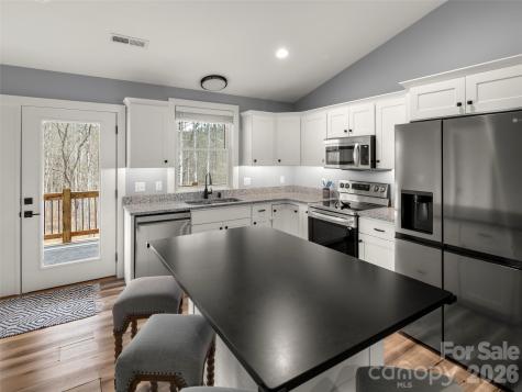 127 Walt Drive Hendersonville NC 28792