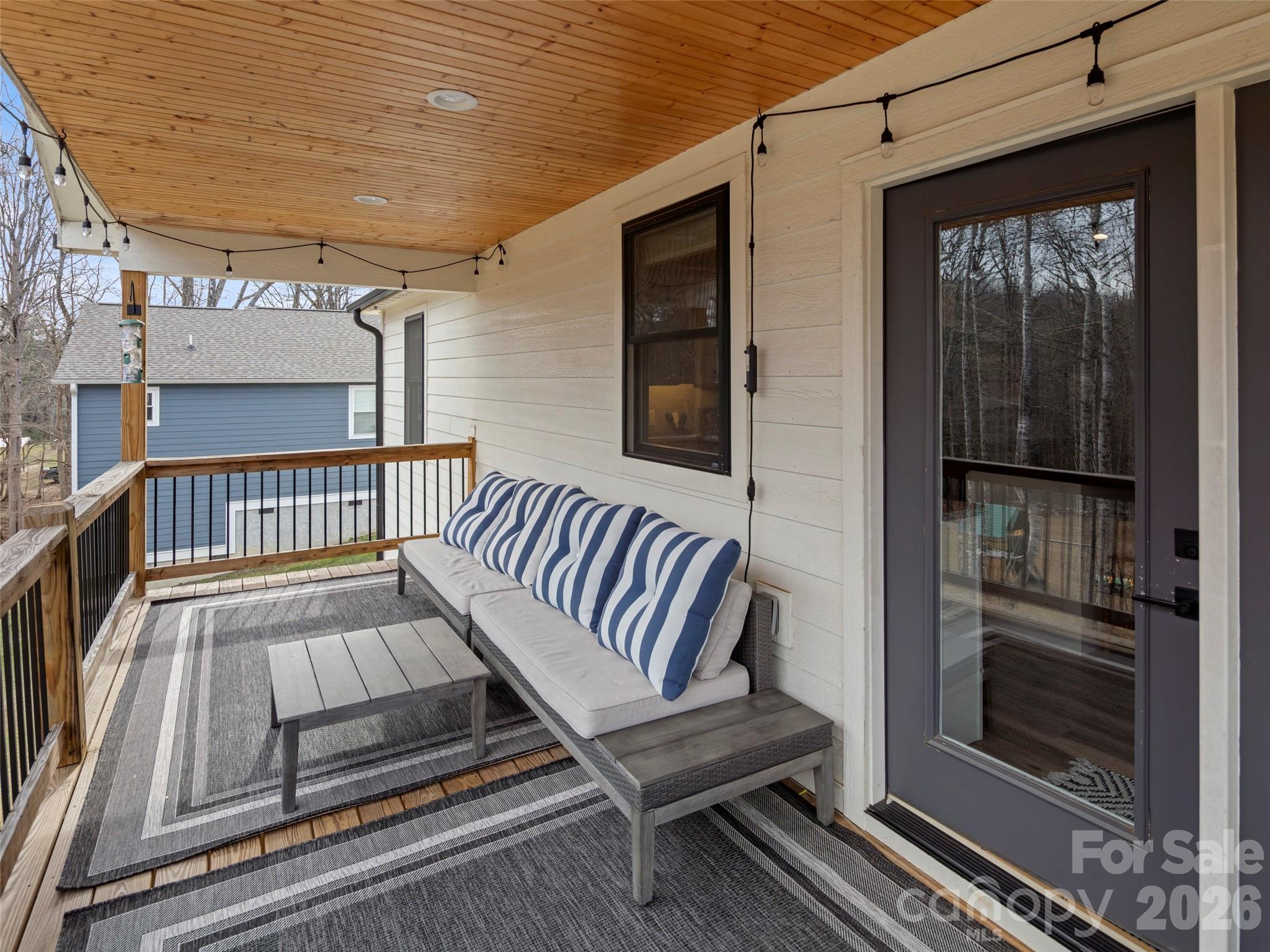 127 Walt Drive Hendersonville NC 28792