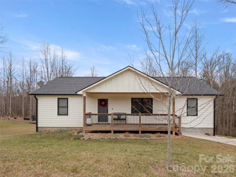127 Walt Drive Hendersonville NC 28792