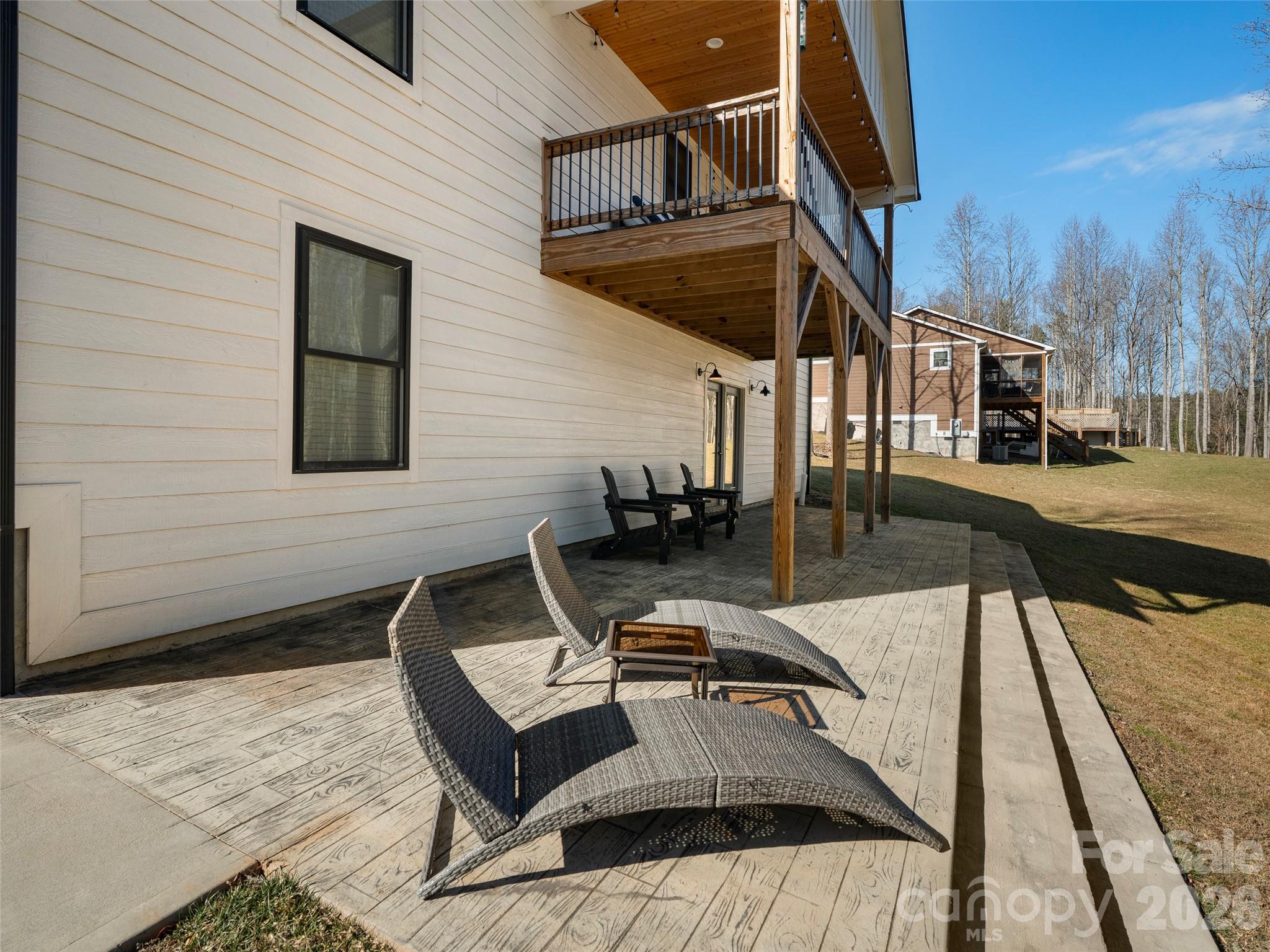 127 Walt Drive Hendersonville NC 28792