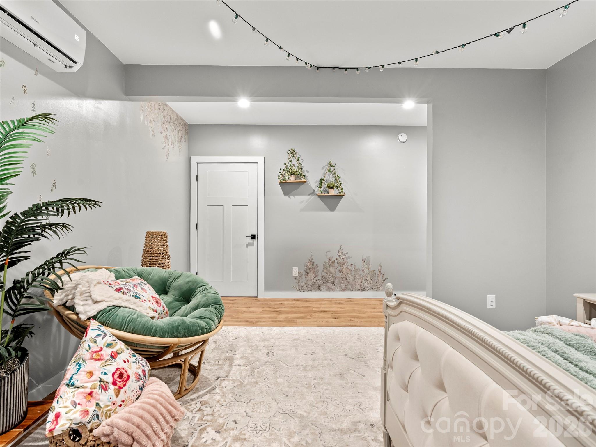 127 Walt Drive Hendersonville NC 28792