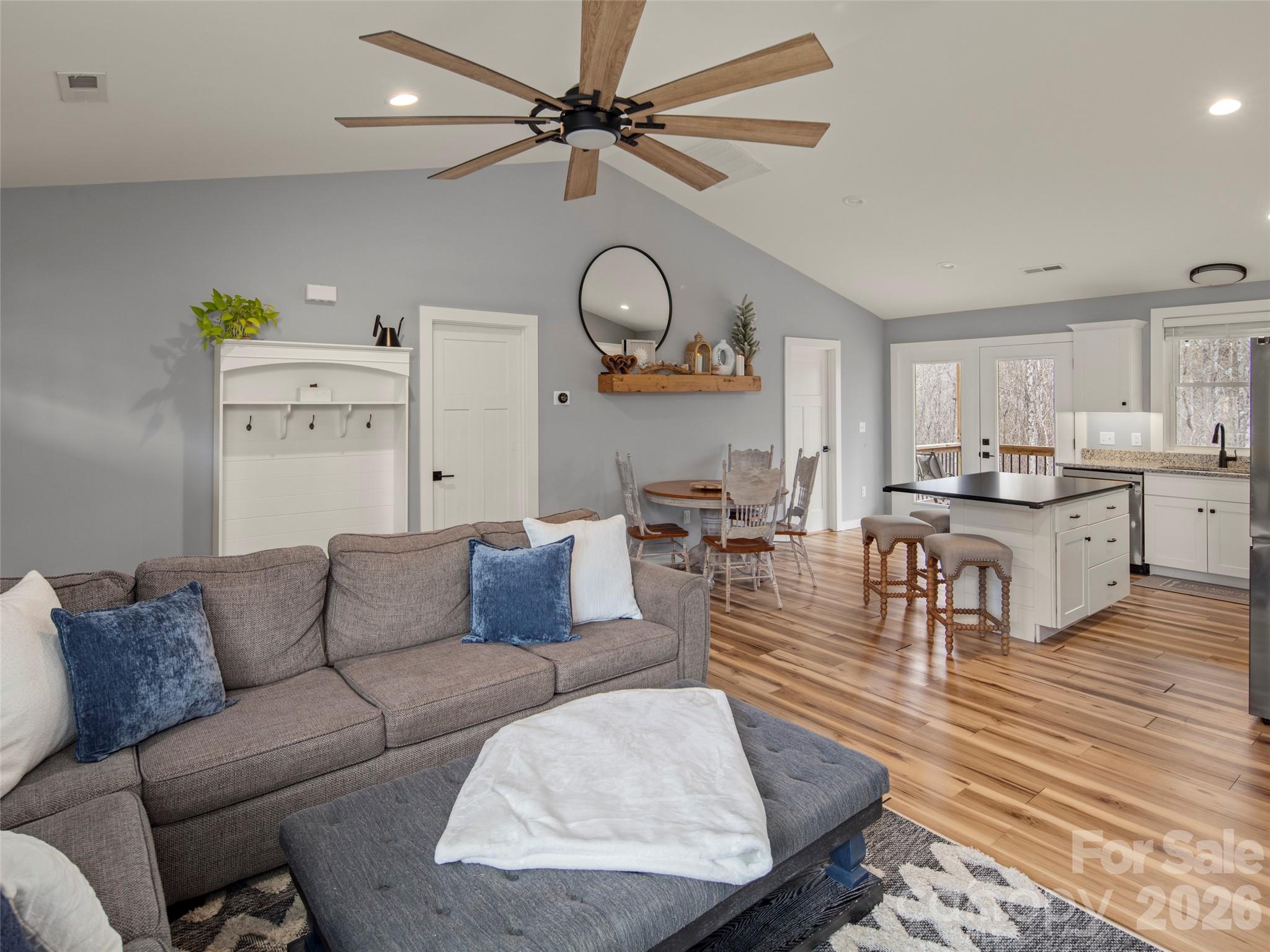 127 Walt Drive Hendersonville NC 28792