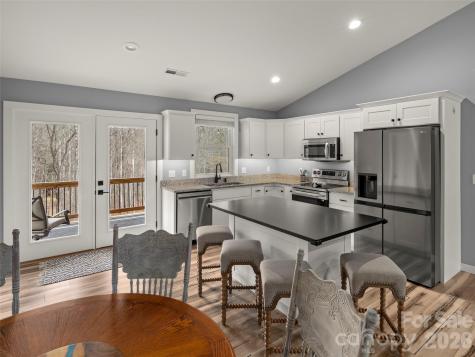 127 Walt Drive Hendersonville NC 28792