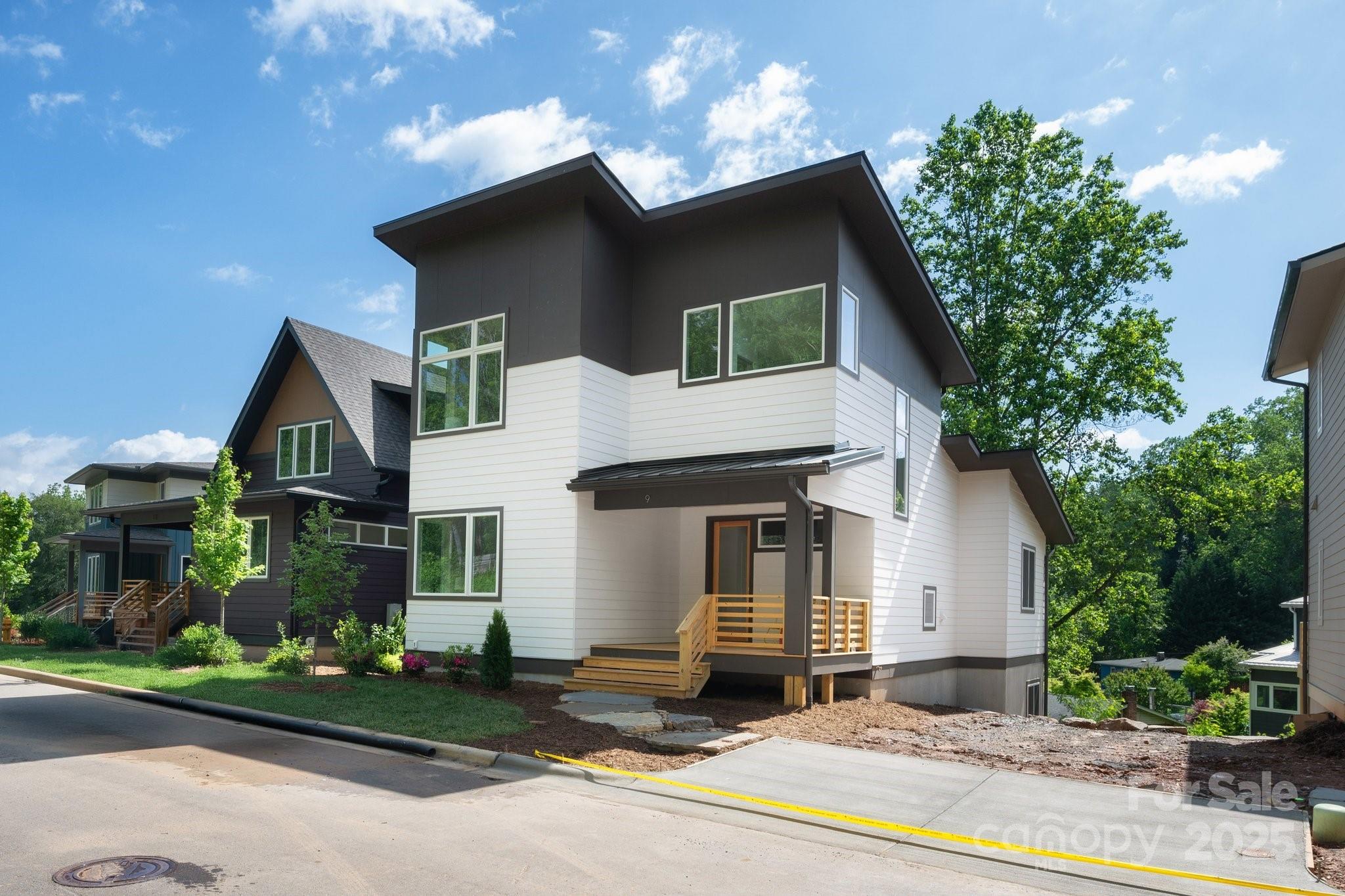 9 Orrinel Way Asheville NC 28806