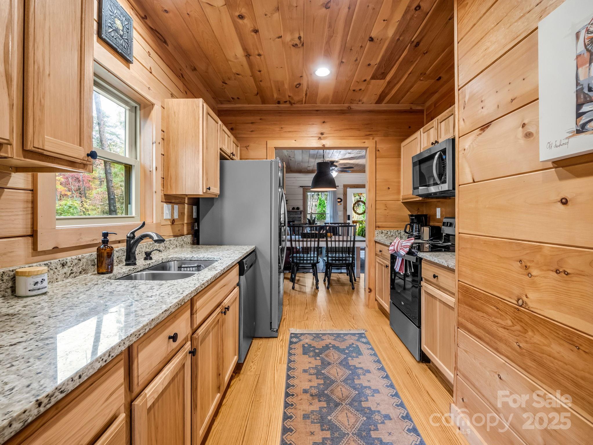 174 Doves Way Lake Lure NC 28746