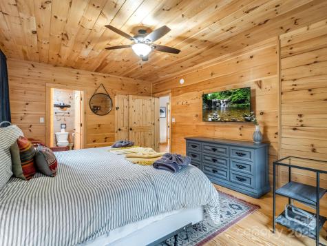 174 Doves Way Lake Lure NC 28746