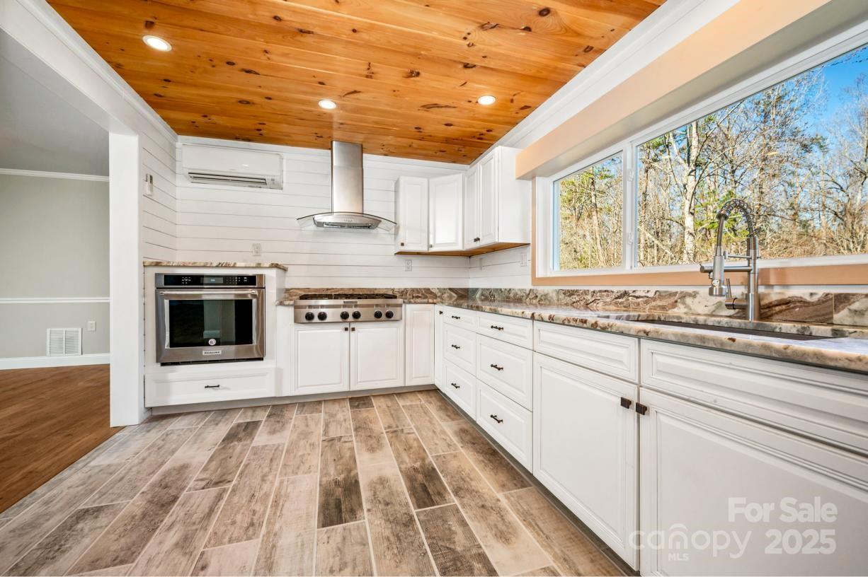 1418 John Smith Road Columbus NC 28722