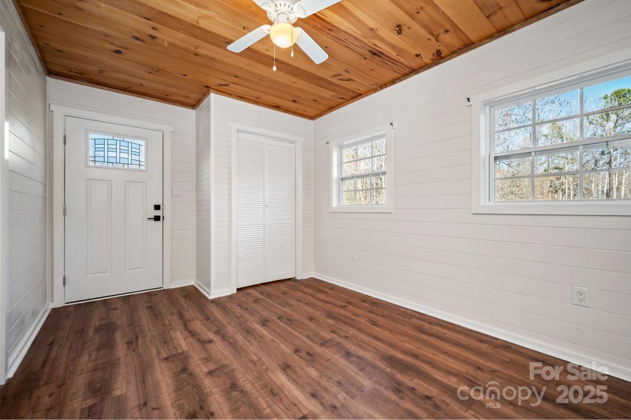 1418 John Smith Road Columbus NC 28722