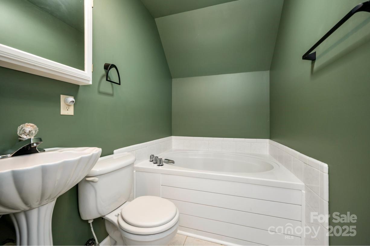 1418 John Smith Road Columbus NC 28722