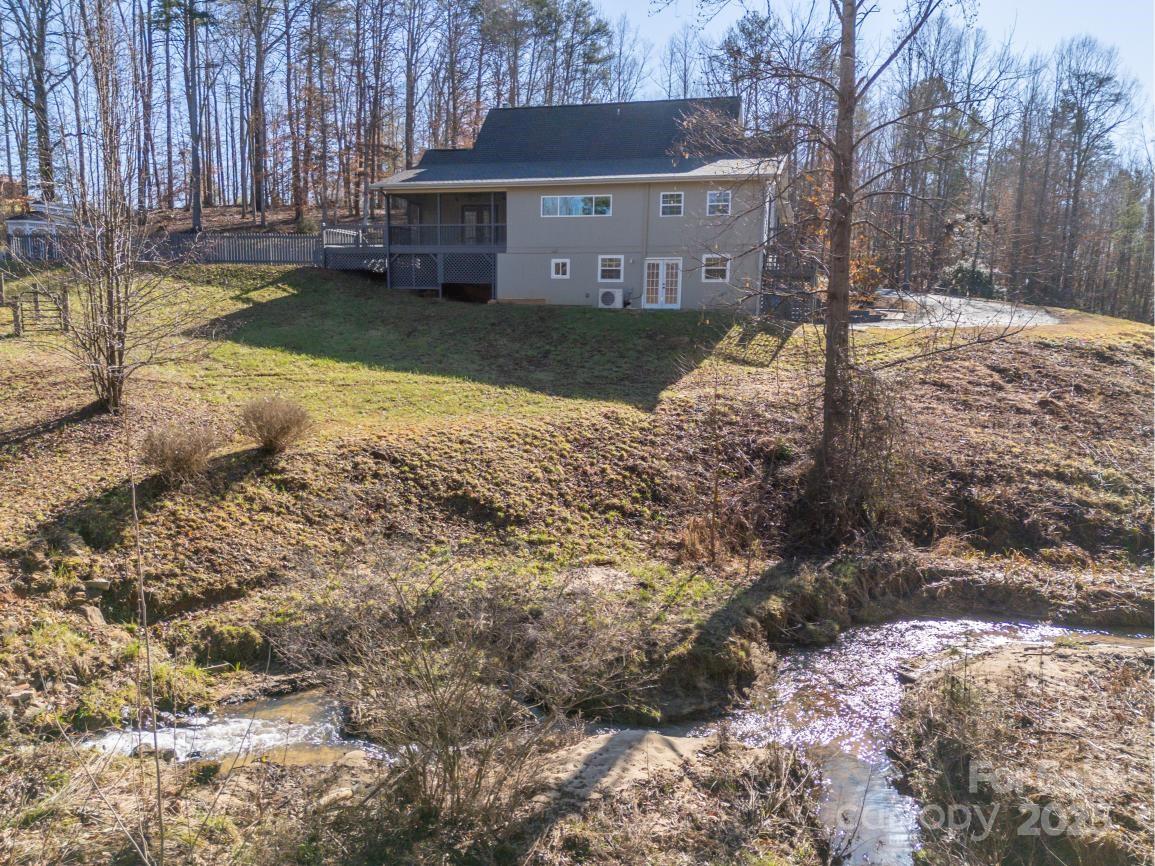 1418 John Smith Road Columbus NC 28722