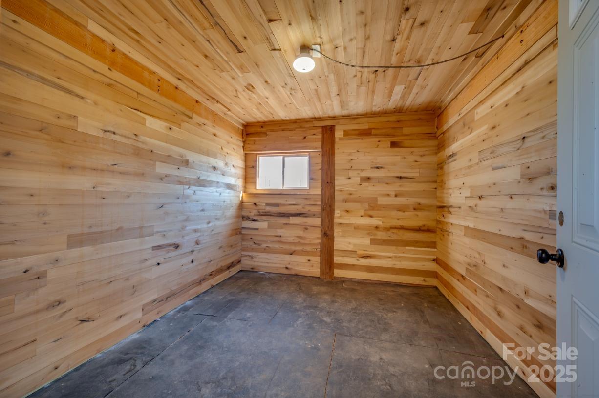 1418 John Smith Road Columbus NC 28722