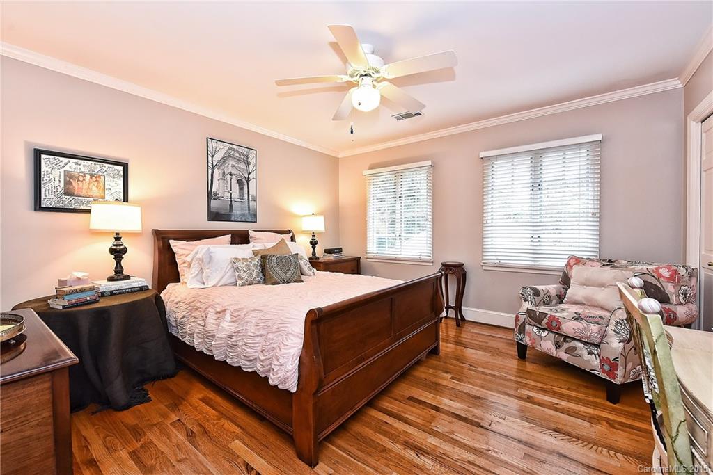 4024 Foxcroft Road Charlotte NC 28211