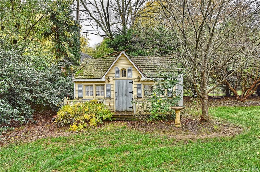 4024 Foxcroft Road Charlotte NC 28211