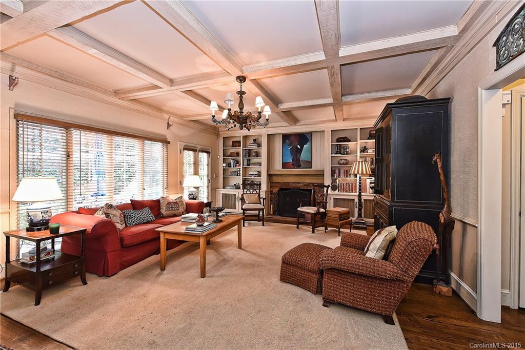 4024 Foxcroft Road Charlotte NC 28211