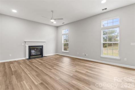11619 Planters Estates Drive Charlotte NC 28278