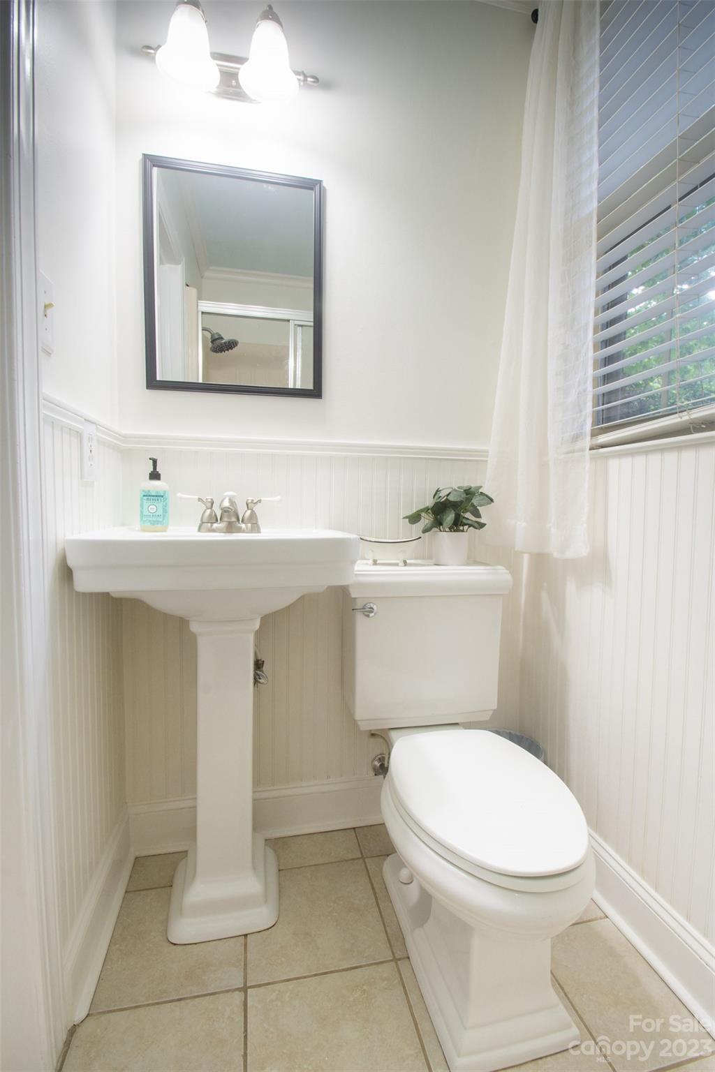 200 Gatewood Lane Matthews NC 28104