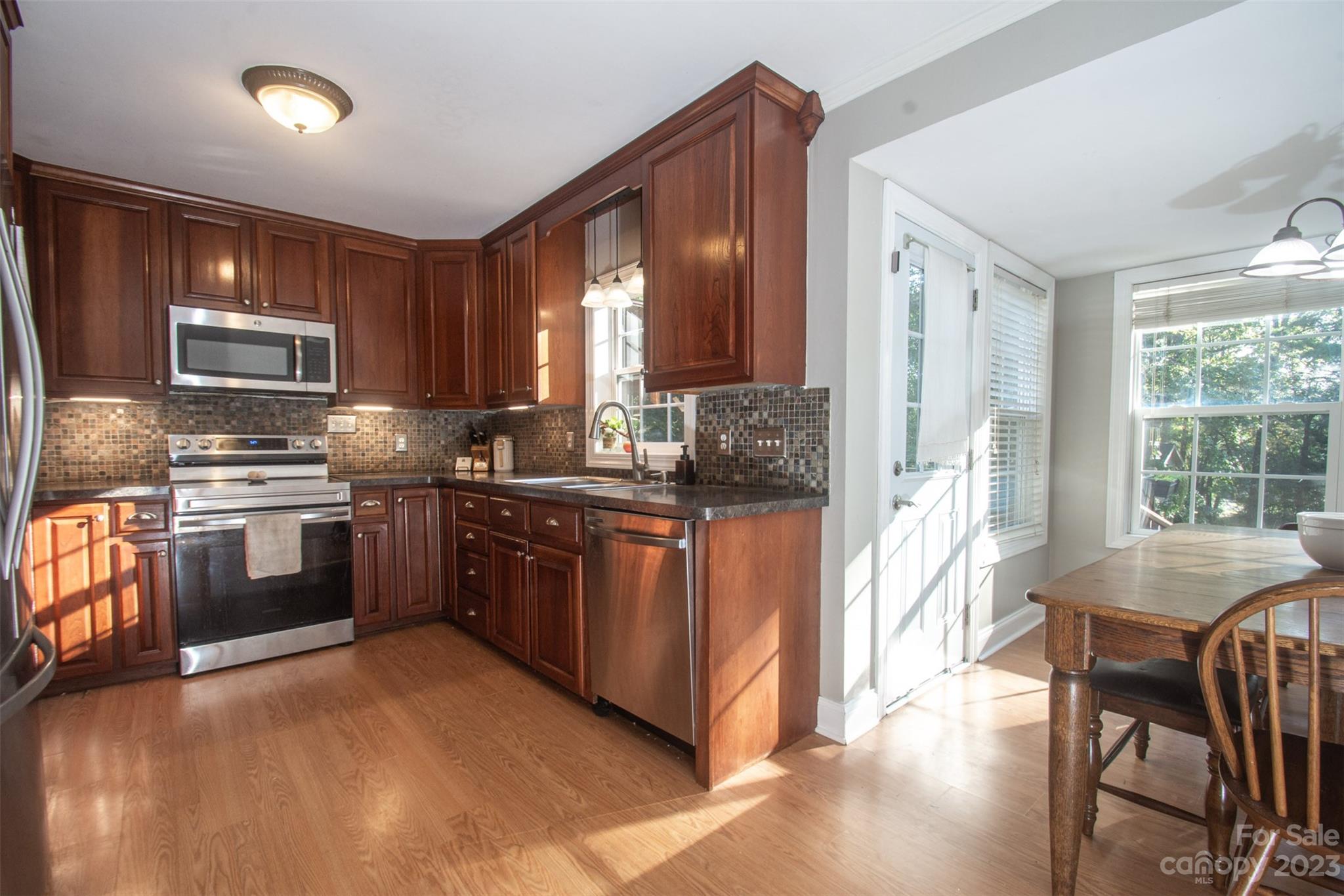 200 Gatewood Lane Matthews NC 28104
