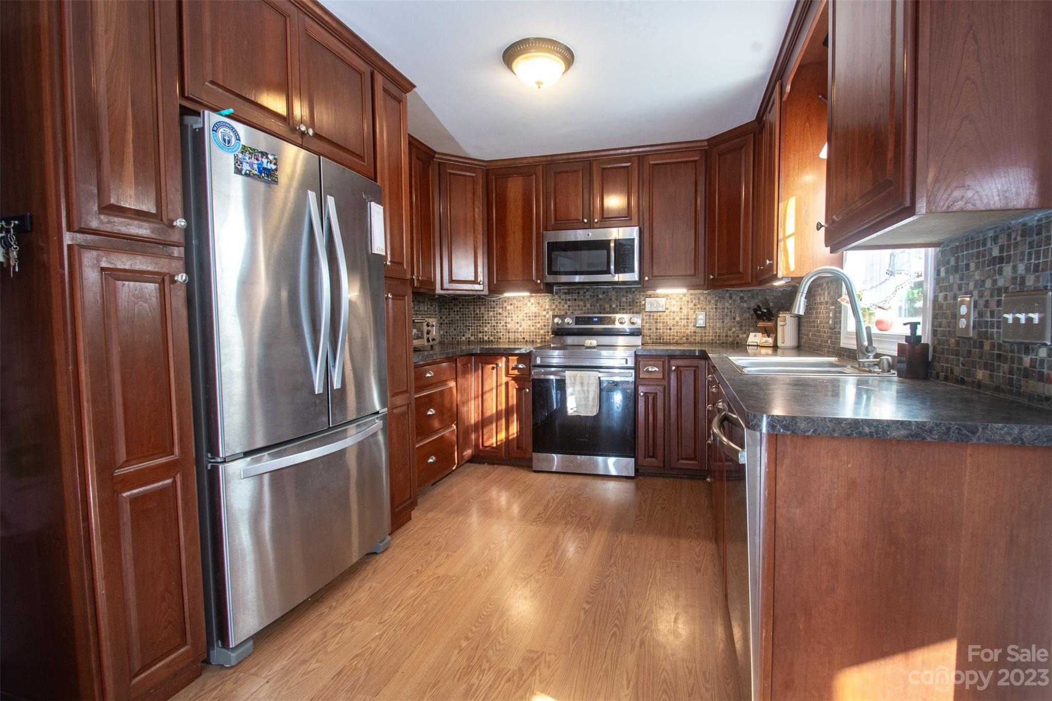 200 Gatewood Lane Matthews NC 28104