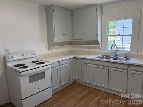 597 Harris Street NW Concord NC 28025