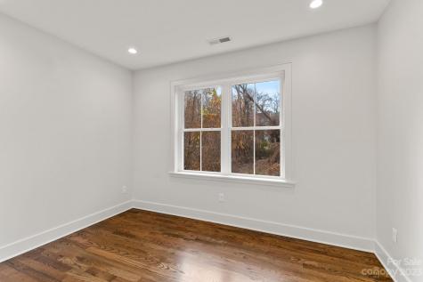 53 Emmett Lane Asheville NC 28806