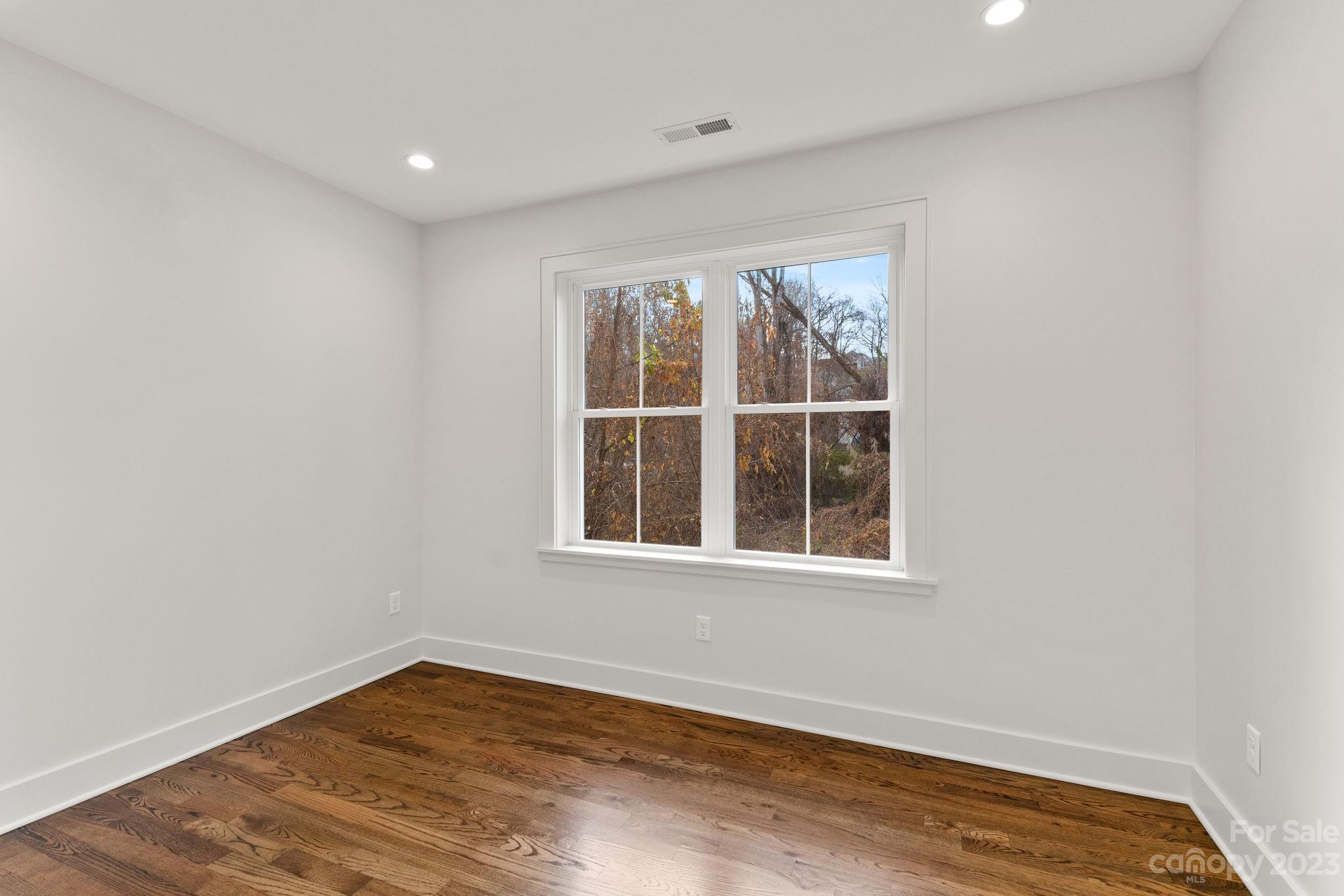 53 Emmett Lane Asheville NC 28806