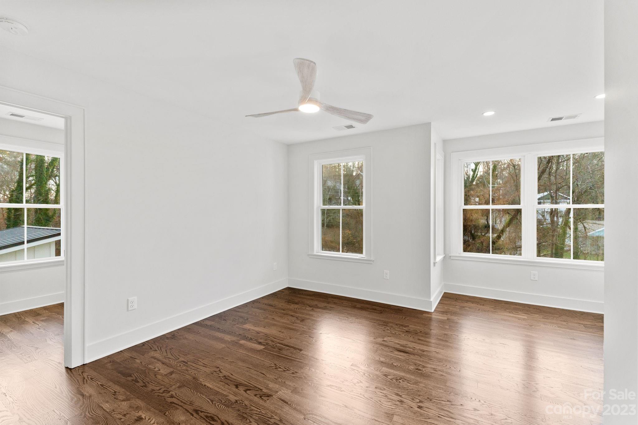 53 Emmett Lane Asheville NC 28806