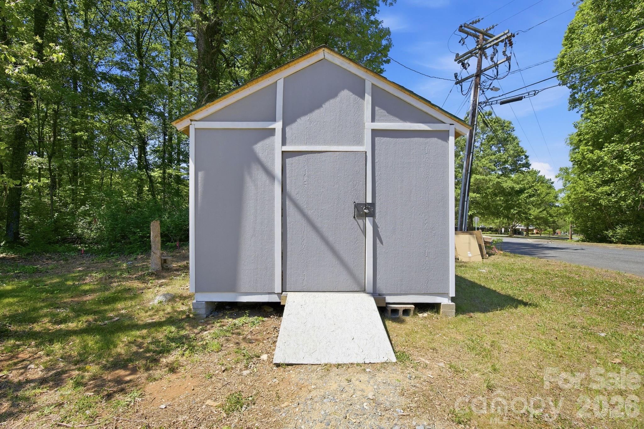 3204 Amay James Avenue Charlotte NC 28208