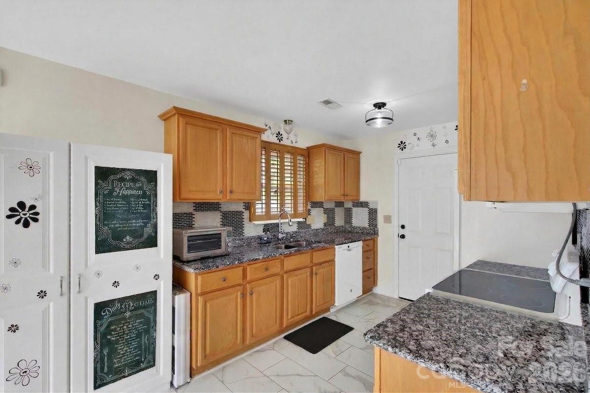 8618 Milton Morris Drive Charlotte NC 28227