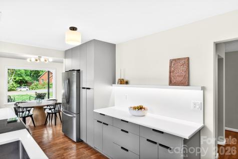 4 Baird Lane Asheville NC 28804