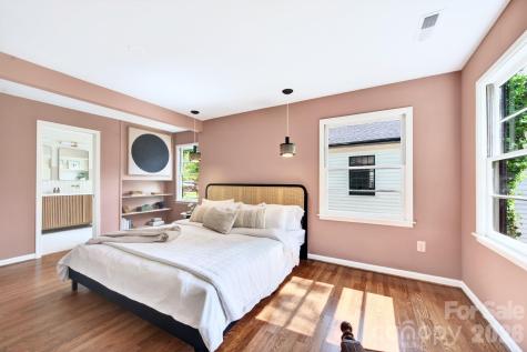 4 Baird Lane Asheville NC 28804