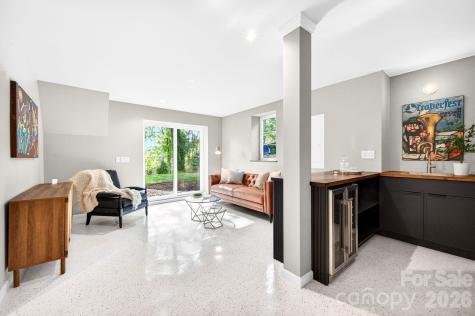 4 Baird Lane Asheville NC 28804