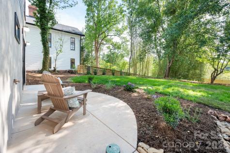 4 Baird Lane Asheville NC 28804