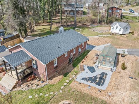 110 Ewart Drive Hendersonville NC 28739