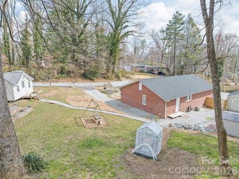 110 Ewart Drive Hendersonville NC 28739