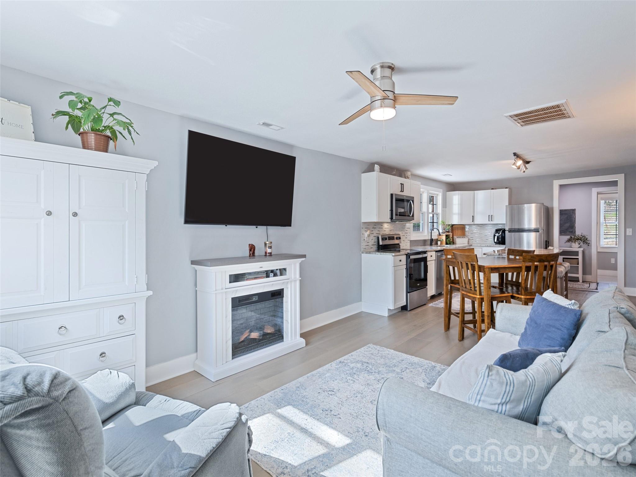 110 Ewart Drive Hendersonville NC 28739
