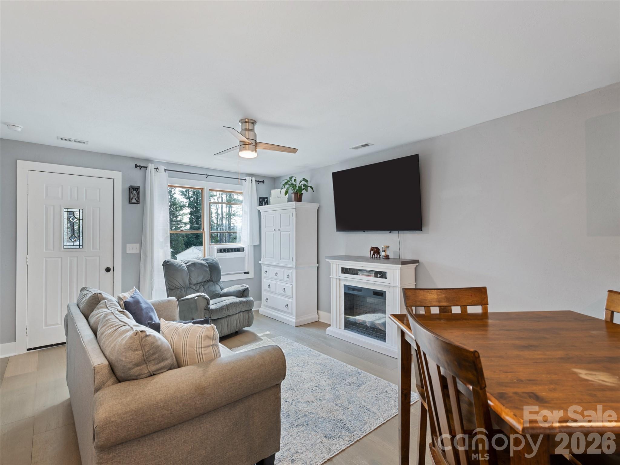 110 Ewart Drive Hendersonville NC 28739