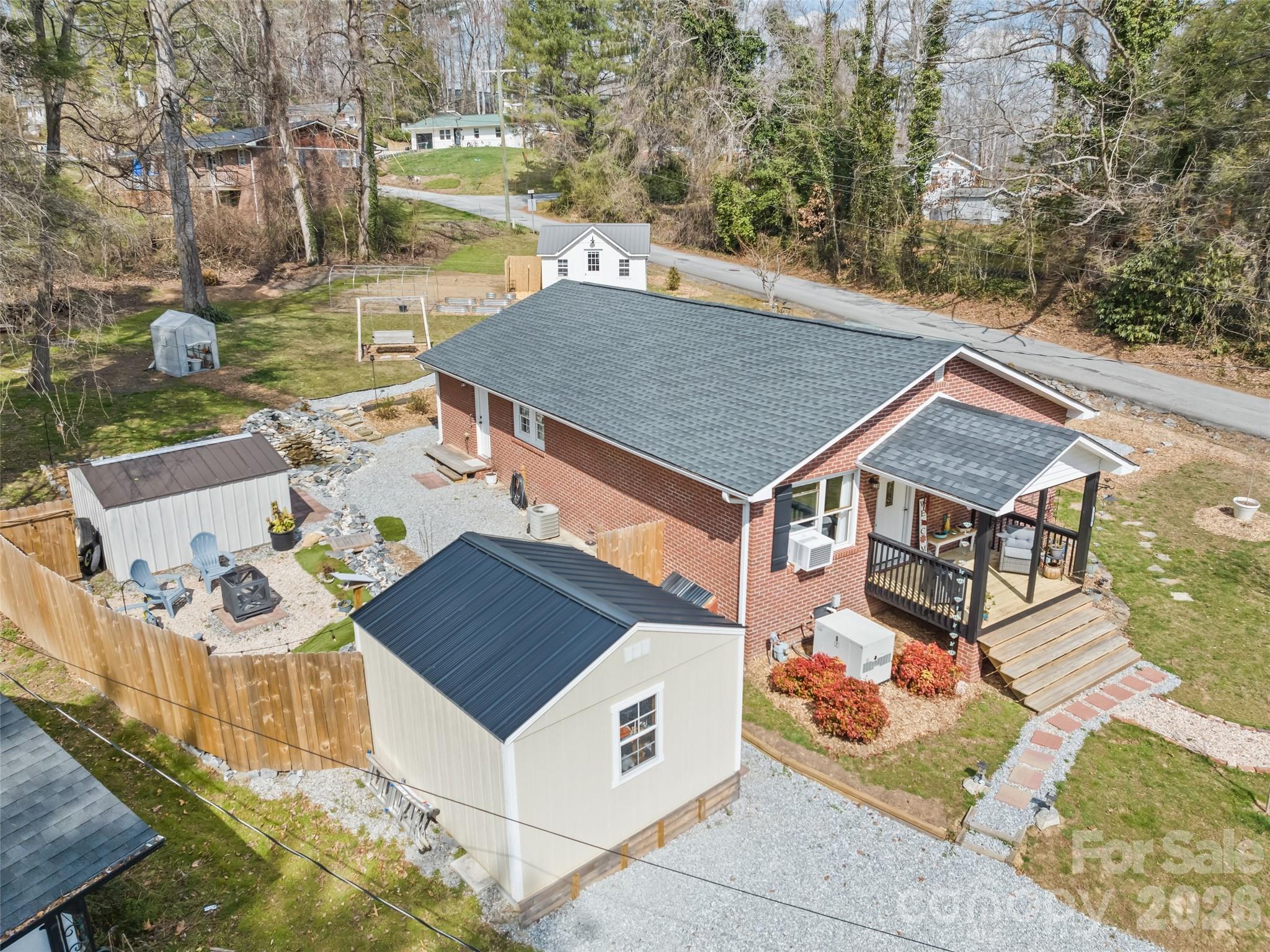 110 Ewart Drive Hendersonville NC 28739