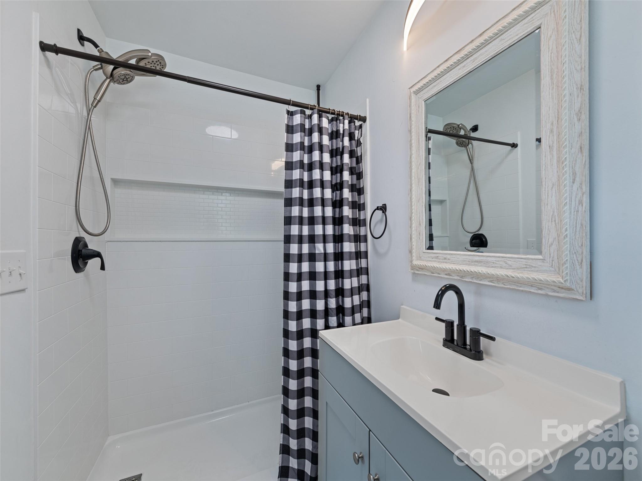 110 Ewart Drive Hendersonville NC 28739