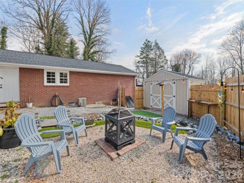 110 Ewart Drive Hendersonville NC 28739