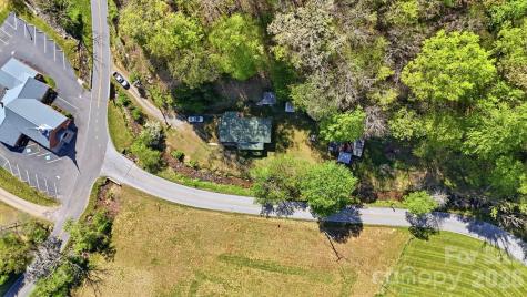 1200 Barkers Creek Road Whittier NC 28789