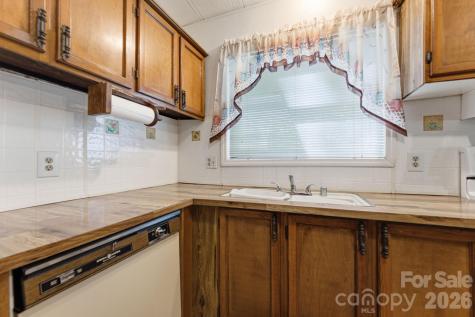 1200 Barkers Creek Road Whittier NC 28789