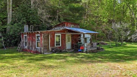 1200 Barkers Creek Road Whittier NC 28789