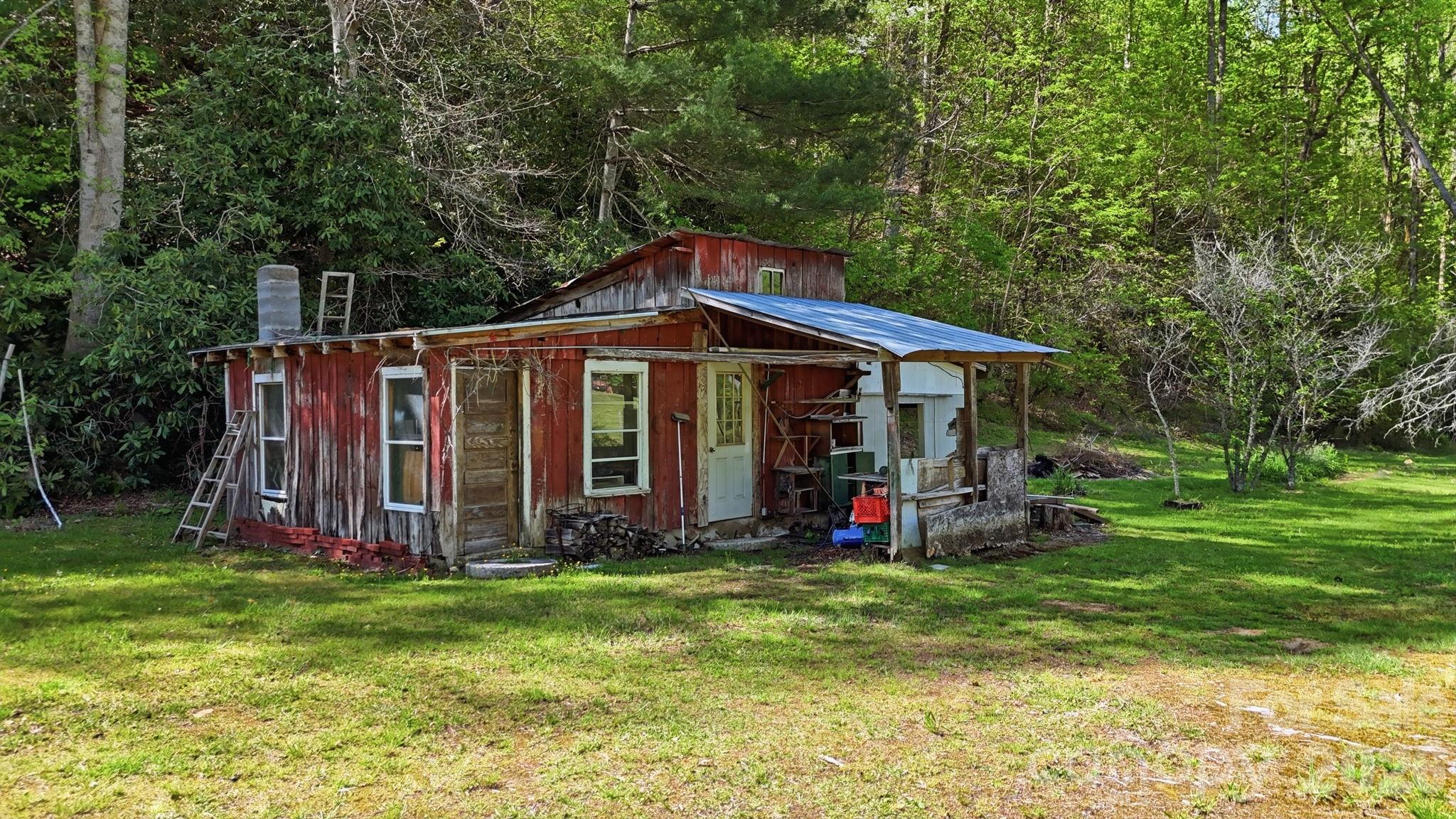 1200 Barkers Creek Road Whittier NC 28789